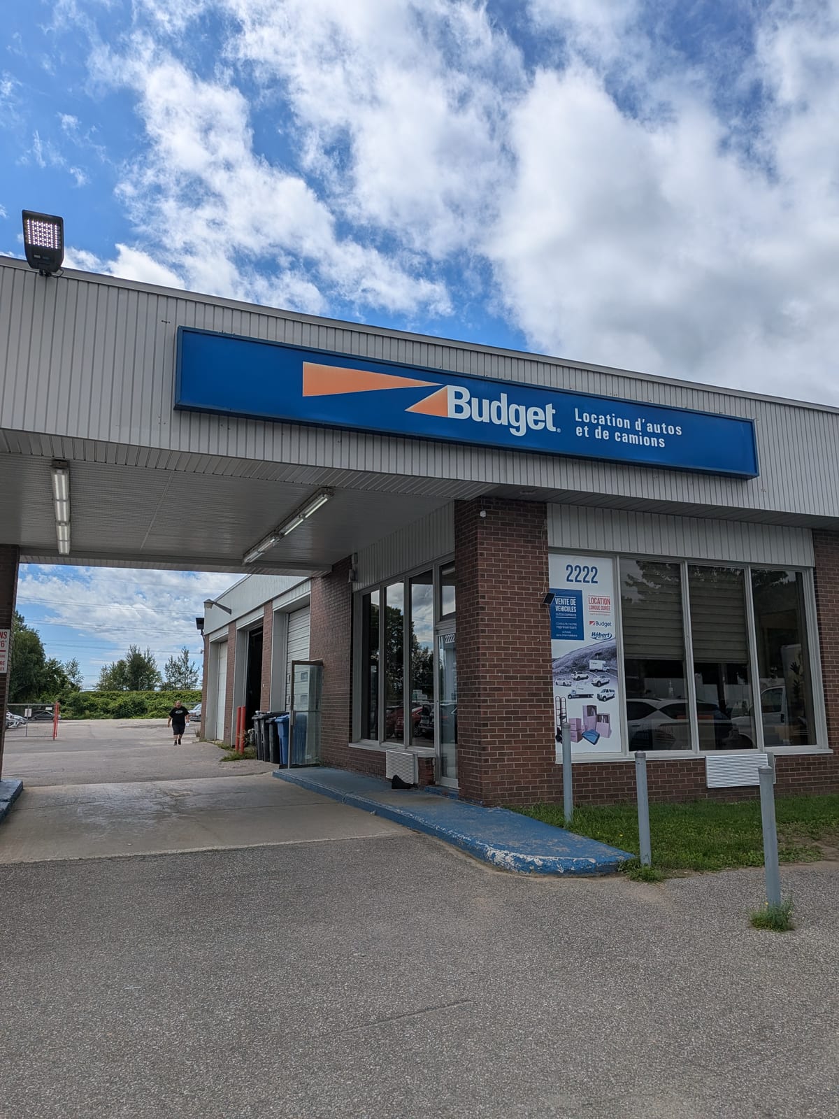Façade Location Hébert — Trois-Rivières